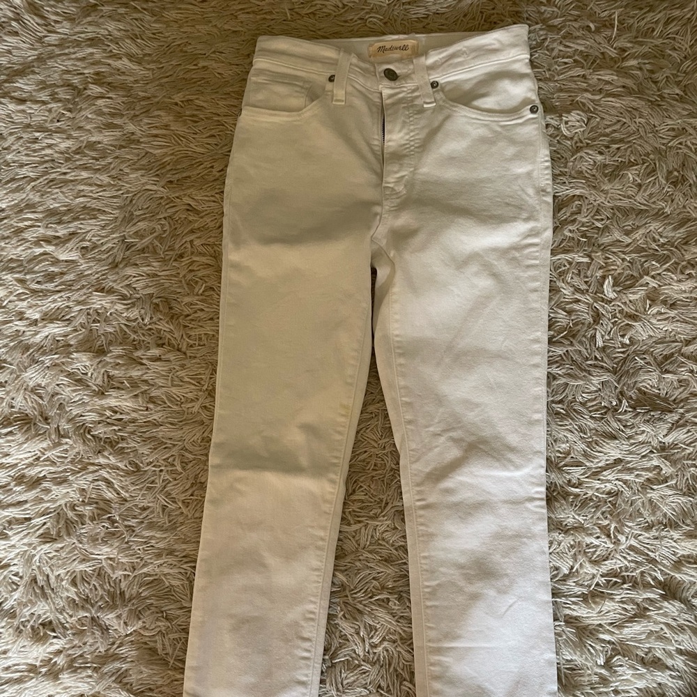 White skinny jeans